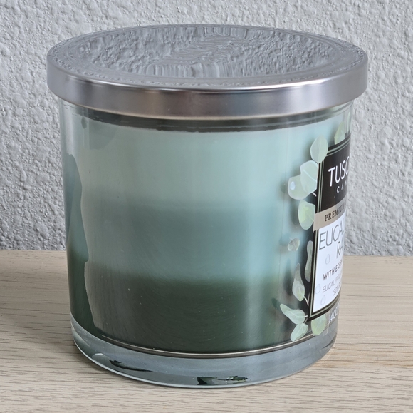 Eucalyptus Rain Long-Lasting Scented Jar Candle (14 oz) • High Intensity - Picture 6 of 10